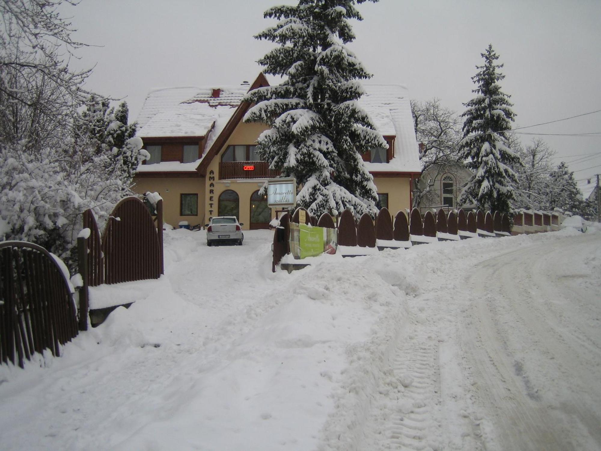 Amaretto Szallas Mişcolţ Exterior foto