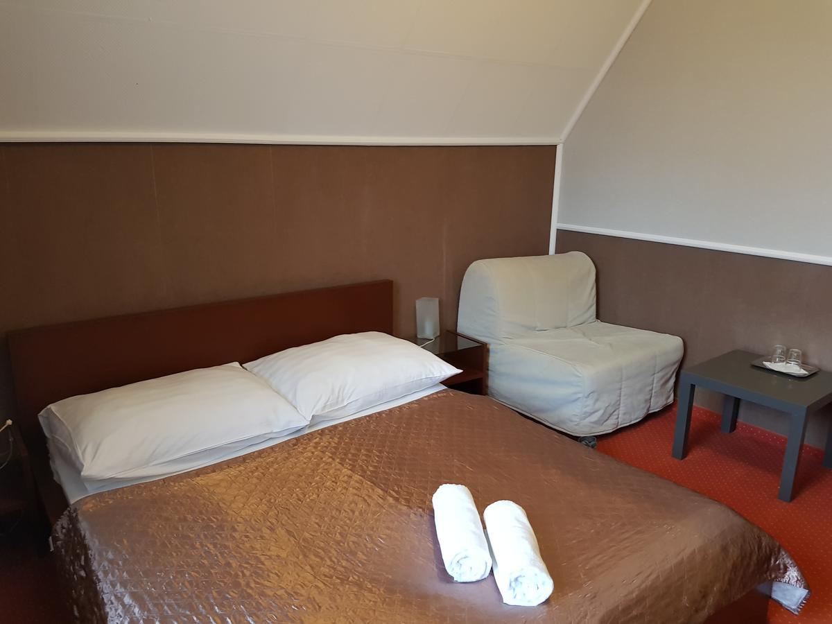 Amaretto Szallas Mişcolţ Exterior foto