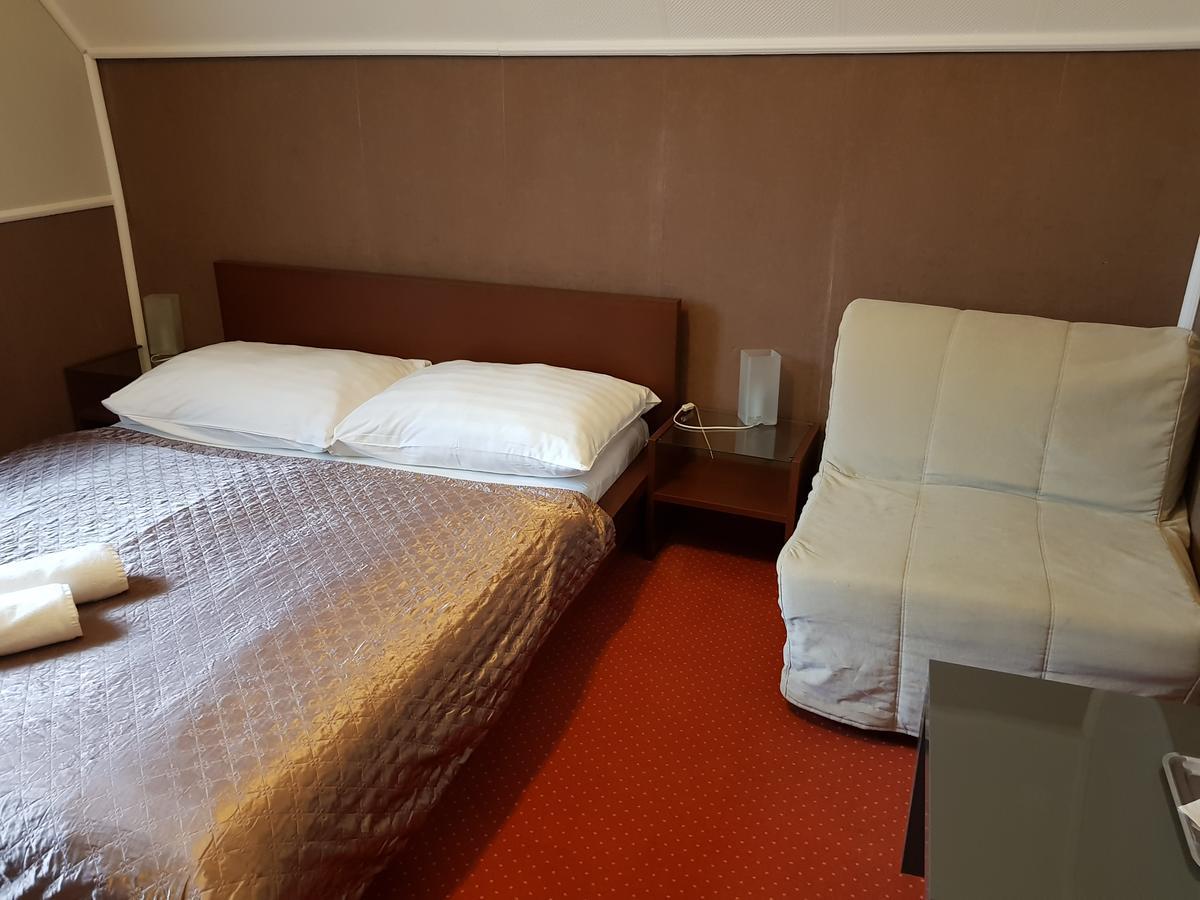 Amaretto Szallas Mişcolţ Exterior foto