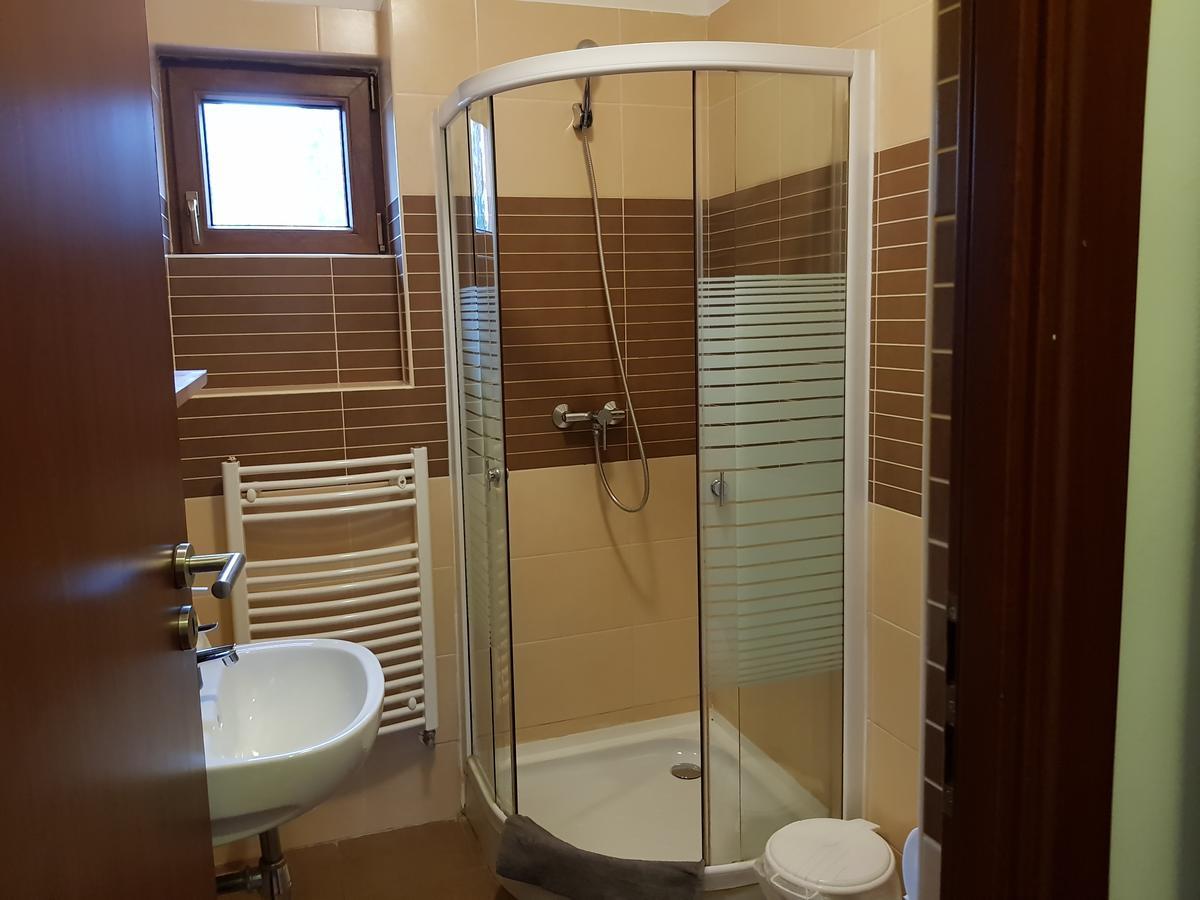 Amaretto Szallas Mişcolţ Exterior foto