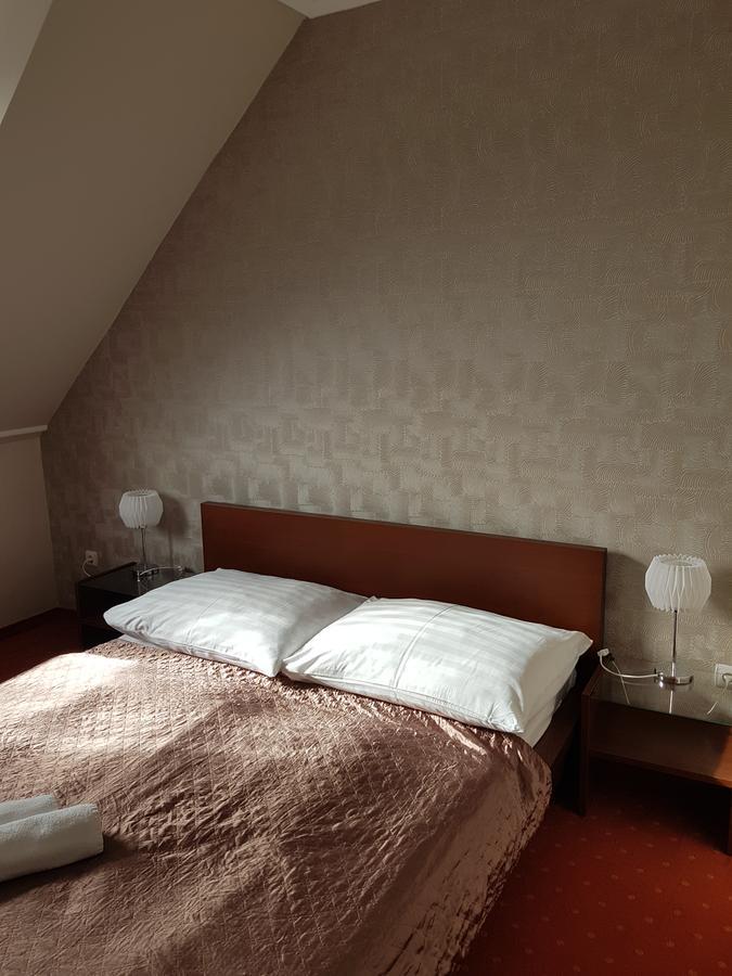 Amaretto Szallas Mişcolţ Exterior foto